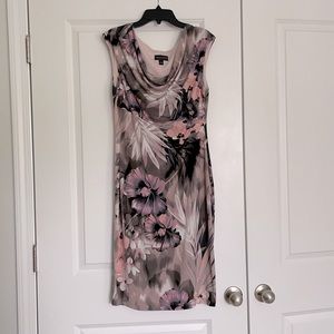 Beautiful floral dress, great for weddings